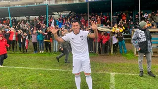 Esteban Paredes volvió a las canchas en Villarrica