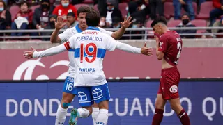 Fuenzalida aprovechó una chambonada de La Serena y estiró la ventaja de la UC