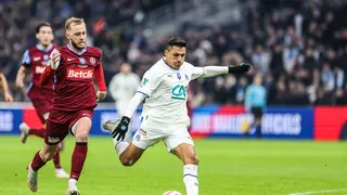 Alexis Sánchez falló un penal clave para Marsella ante Annecy en la Copa de Francia