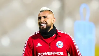 La convocatoria de Arturo Vidal causó sorpresa y fue destacada por la prensa de Perú