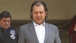 Aníbal Mosa: Jugar en el extranjero sería una vergüenza para el fútbol chileno
