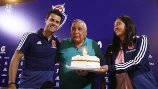 La U celebró el cumpleaños de Carlos Campos, “el verdadero Tanque”
