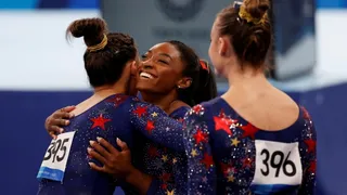 Simone Biles reapareció en el Gimnasio Ariake de Tokio para ver la final masculina