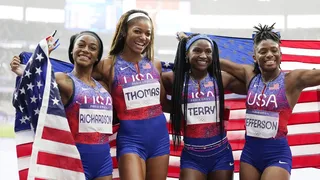 Relevos 4×100 en París 2024: Estados Unidos brilla en las damas y los hombres decepcionan