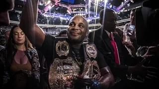 ¡Doble campeón! Daniel Cormier hizo historia y conquistó el título peso pesado en UFC 226
