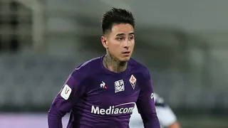Erick Pulgar destacó con una asistencia en agónico empate de Fiorentina con Parma
