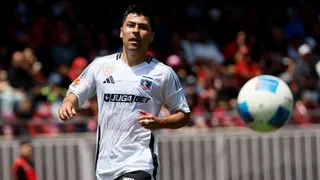 Tomás Alarcón no levanta en Colo Colo: Almirón lo vuelve a dejar fuera incluso con equipo alternativo
