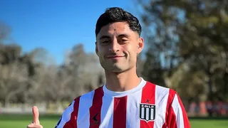 Estudiantes de La Plata oficializó el fichaje del chileno Javier Altamirano