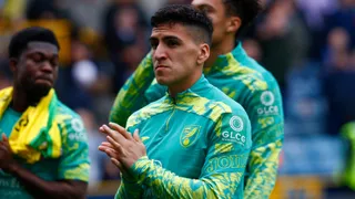 Excompañero de Alexis Sánchez dirigirá a Marcelino Núñez y Vicente Reyes en Norwich City