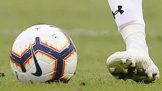 Menor se robó pelota desde cancha de entrenamiento de Colo Colo