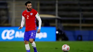 Universidad Católica prepara oferta para contar con Eugenio Mena de cara al 2023