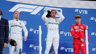 Hamilton y Bottas firmaron otro un-dos para Mercedes al imponerse en el circuito de Sochi