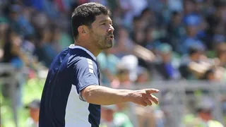 Arturo Norambuena dejó de ser el técnico de Barnechea