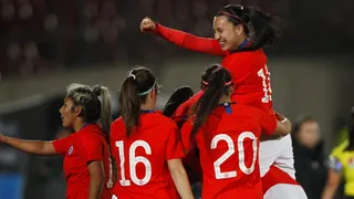 La Roja femenina se despidió de Chile con empate ante Colombia