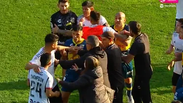 “Me viene a buscar, pendejo de mierda”: Sáez se enfrascó con Thompson tras el Everton-Colo Colo