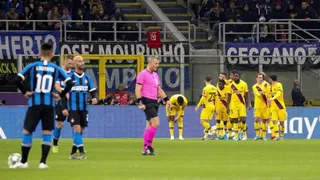 Inter quedó eliminado de la Champions League tras caer ante el Barcelona de Vidal