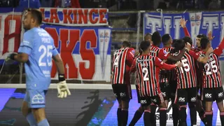 El penal que permitió la ventaja de Sao Paulo ante la UC