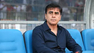 Gustavo Quinteros fue oficializado como el nuevo entrenador de Gremio de Brasil