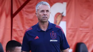 Gustavo Álvarez no deja nada al azar: inédita medida para evitar más lesiones en la U de Chile