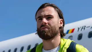Ben Brereton y Villarreal arribaron a Grecia para su debut en Europa League