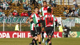 Palestino venció a Santiago Wanderers en “guerra de goles” y avanzó en la Copa Chile