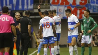 Incidentes en el polémico partido entre Audax y la UC dejaron variadas suspensiones