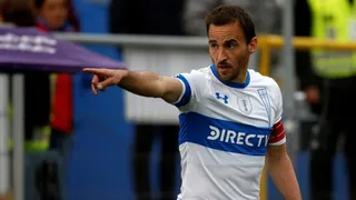 Fuenzalida aclaró sus dichos y señaló que con Castillo “pronto habrá posibilidad de conversar”