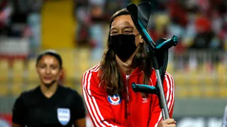 Esperanzas para la Copa América: Tiane Endler será baja solo dos meses según estimaciones de O. Lyon