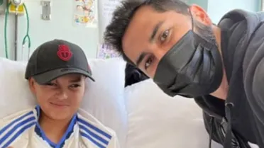 Johnny Herrera visitó a arquero de la U sub 12 que sufrió accidente automovilístico