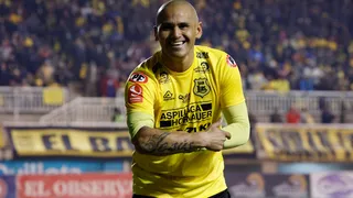 Un Bullanguero más: Hijo de Humberto Suazo marcó ante Colo Colo y celebra como un delantero azul