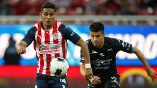 Mazatlán tuvo un estreno para el olvido y cayó goleado frente a Chivas