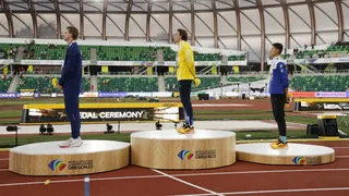 Armand Duplantis ganó el oro que le faltaba con nuevo récord del mundo