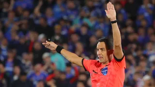 Esteban Ostojich, el árbitro del Bolivia vs Chile: historial, polémicas y experiencia en altura