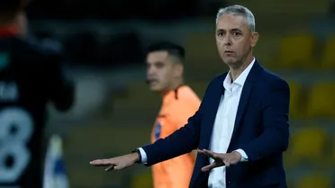 Tiago Nunes descarta su temprana salida de Universidad Católica