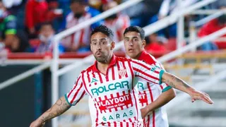 Jorge Valdivia, Nicolás Castillo y Angelo Araos sufrieron en derrota de Necaxa en el debut por la liga mexicana