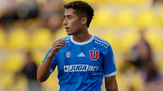 Lucas Assadi sin protagonismo en la U: Dan la solución para que recupere su nivel