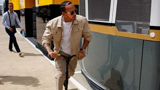 Fórmula 1: Lewis Hamilton defiende su holgada ventaja como dueño de casa