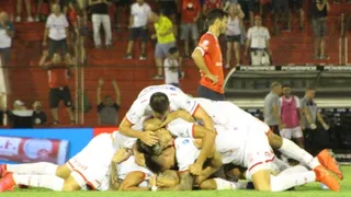 Independiente sufrió una nueva derrota en Argentina ante Huracán