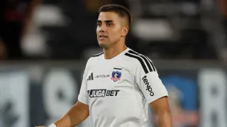 Álvaro Madrid abre la puerta a seguir en Colo Colo y condiciona su compra desde Everton