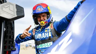 Casale arremetió con todo y se metió entre los 10 mejores en la séptima etapa del Dakar