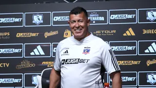 “Un orgullo ser parte de esta familia”: Jorge Almirón saluda a Colo Colo en su Centenario