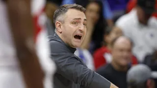 Entrenador de Toronto Raptors explotó contra el arbitraje del partido con los Lakers