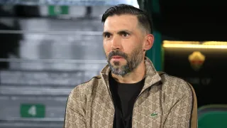 El DT del Elche se rinde ante un chileno que marcó época en Colo Colo