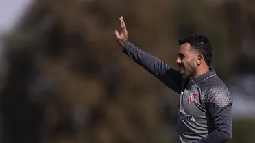 Carlos Tévez fue internado por fuertes dolores en el pecho