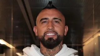 “Aterrizó en Milán”: Inter le dio la bienvenida a Arturo Vidal