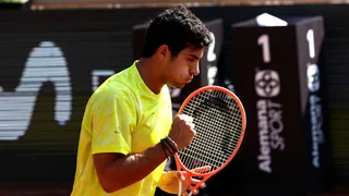 Cristian Garin se instaló en semifinales del ATP de Santiago tras derribar a Juan Pablo Varillas