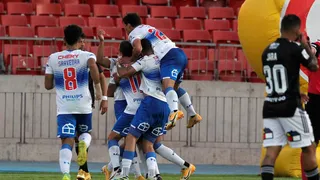 Universidad Católica goleó a Colo Colo con tremenda remontada y conquistó la Supercopa
