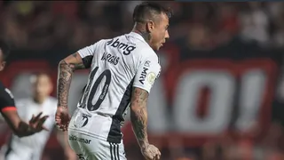 Eduardo Vargas vio acción en caída de Atlético Mineiro ante A. Paranaense en la Libertadores