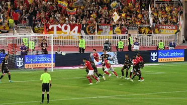 Guillermo Maripán anotó un gol de cabeza para Mónaco ante Lens en la Ligue 1 de Francia